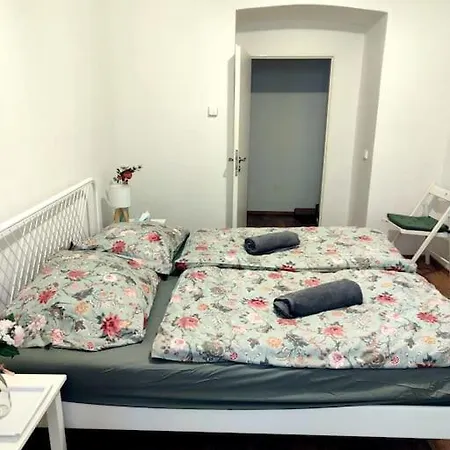 Apartmán One Bedroom In Zizkov
